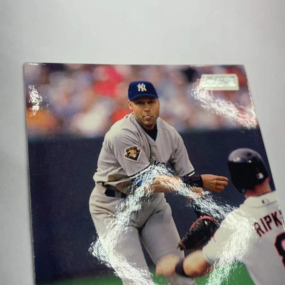 2001 Stadium Club Derek Jeter Yankees #2 (016)